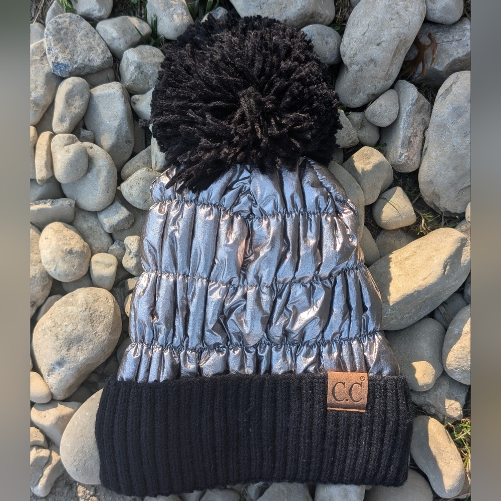 Puffer Hat With POM Silver